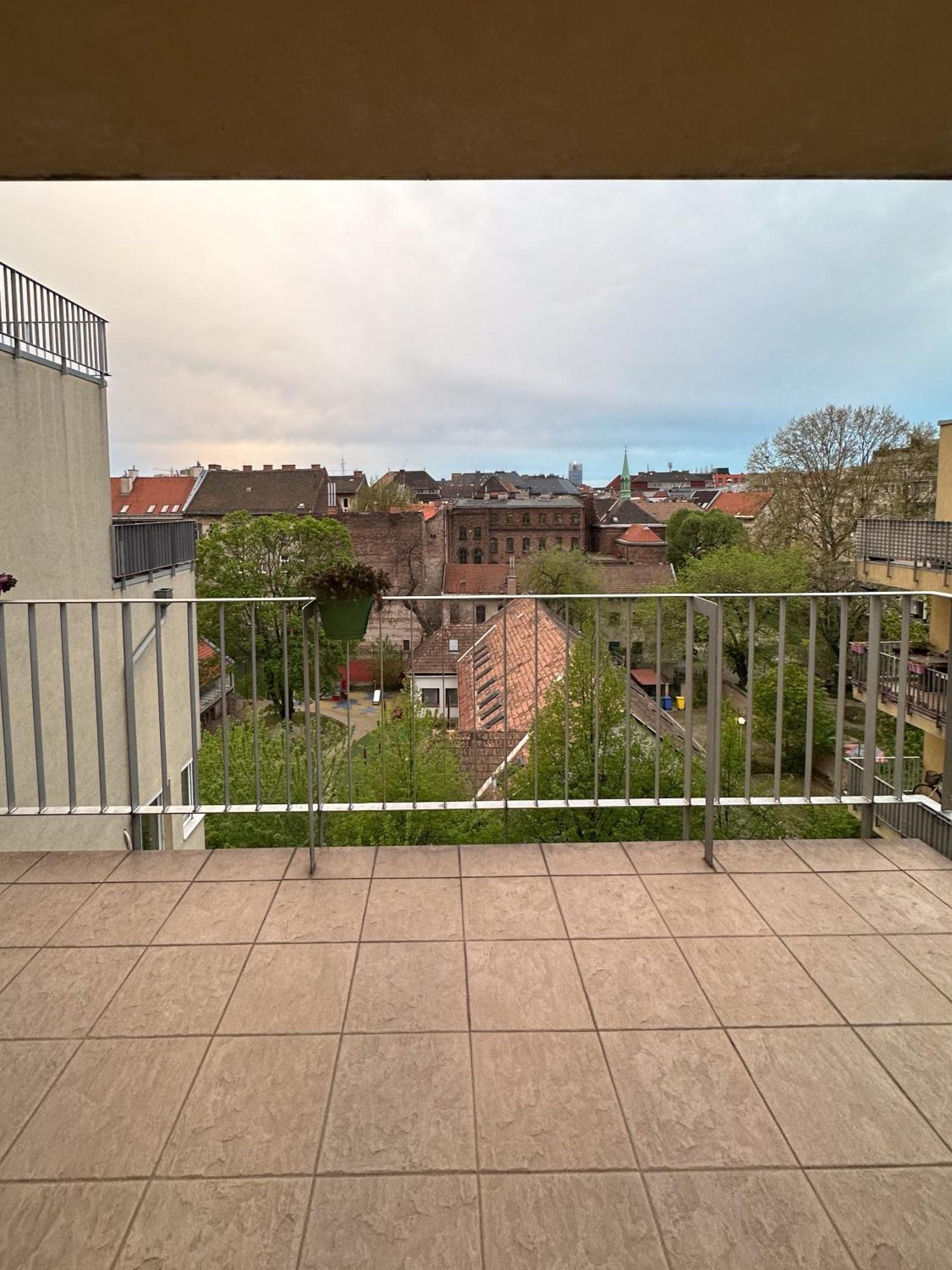 Cherry Abode With Terrace * Budapest
