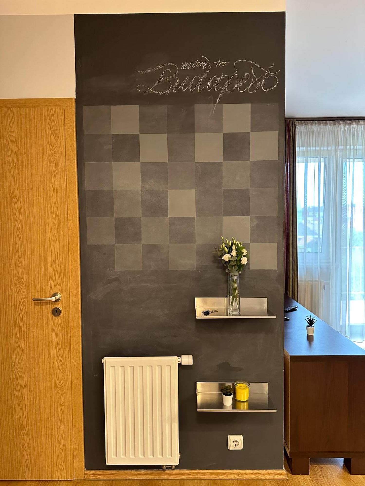 Cherry Abode With Terrace Apartman