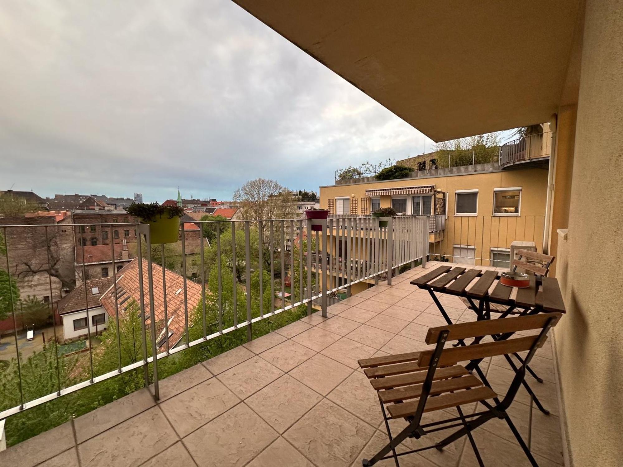 Cherry Abode With Terrace * Budapest